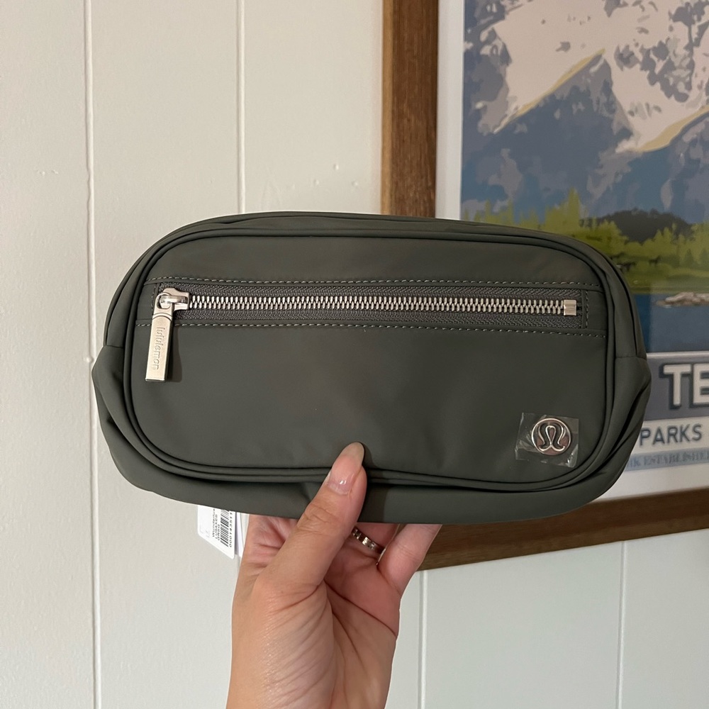 Lululemon Wunderlust Belt Bag